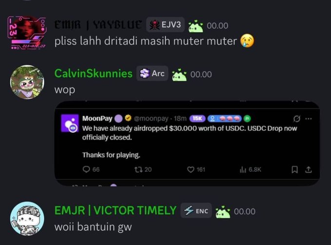 A Discord chat screenshot showing users including 'EJV3', 'CalvinSkunnies', and 'EMJR | VICTOR TIMELY' discussing an airdrop; an embedded tweet from @moonpay announces that the $30,000 USDC airdrop has officially closed.