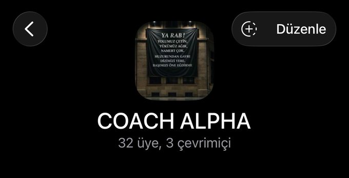 The image displays a Turkish social media page header for "COACH ALPHA" with 32 members (3 online) and features a dark banner with the inscription "YA RAB! PEYGAMBER ÇİN'E YÜRÜMÜZ AĞIR NAMERT ÇOK. HUZURUNDAN GAYRI SEÇMEDİK YİRE BAŞIMIZI ÖNE EĞERME," serving as the rallying image for the group's recruitment call mentioned in the post.