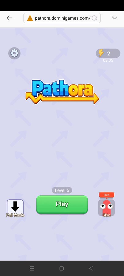 A mobile screenshot of the Pathora game's main menu on pathora.dcminigames.com, displaying "Level 5" with a "Play" button, a "Full Mode" download option, and a "Skin" icon marked "Free," accompanied by a complaint about a serious bug causing level and championship score resets.