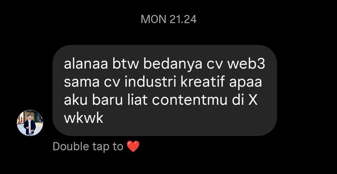 A screenshot of an Instagram story dated Monday 21:24 from user 'alanaa' asking in Indonesian about the difference between Web3 CVs and creative industry CVs after seeing content on X.