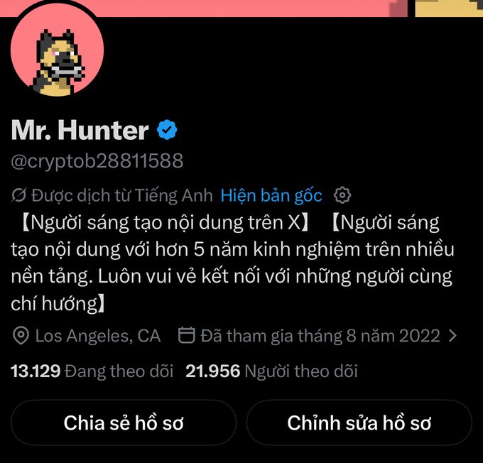 A Twitter/X profile screenshot of 'Mr. Hunter' (@cryptob28811588), a verified content creator based in Los Angeles, CA, with 13,129 following and 21,956 followers, joined in August 2022.
