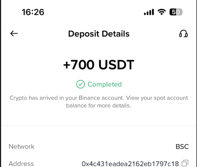 A Binance deposit confirmation showing +700 USDT successfully received on the BSC network to address 0x4c431eadea2162eb1797c18, illustrating the crypto earnings claimed in the post about Web3's impressive September performance.