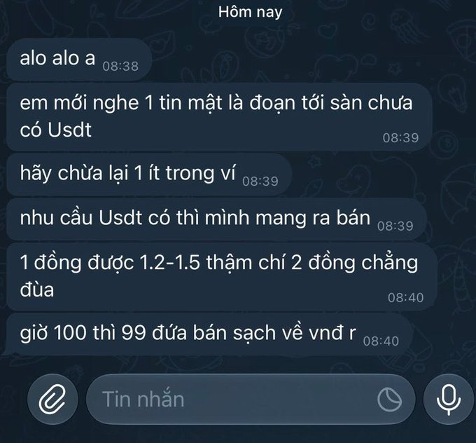 A Telegram chat in Vietnamese discussing insider news that a group is accumulating USDT, with advice to sell for profit since 1 USDT could fetch 1.2-1.5 or even 2 times in VND.