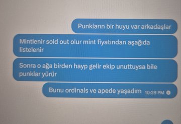 A screenshot of a Turkish chat conversation in blue message bubbles discussing NFT pricing, minting, and a dropped collection, with the final message timestamped 10:29 PM.