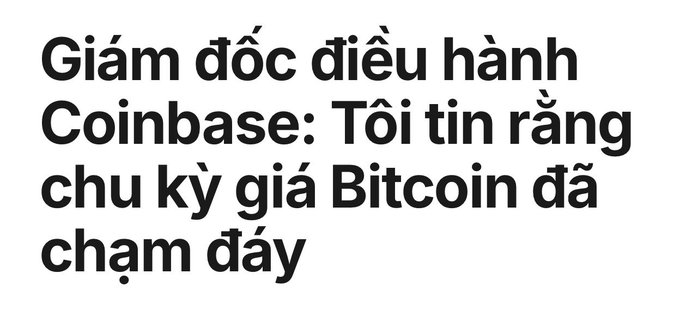 Bold black text on a white background reads in Vietnamese: 'Giám đá»‘c Ä‘iá»‡u hành Coinbase: Tôi tin ráº±ng chu ká»³ giá Bitcoin Ä‘ã cháº¡m Ä‘áº¥y'.