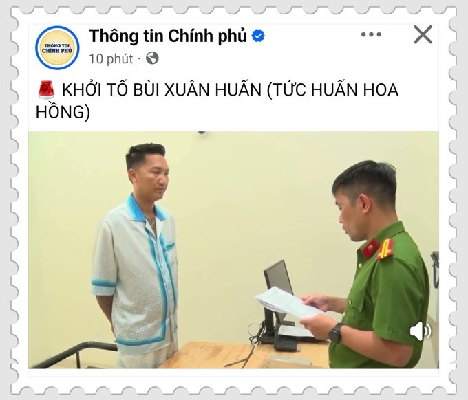A Facebook post from 'Thông tin Chính phủ' announces 'KHỞI TỐ BÙI XUÂN HUẨN (TỨC HUẨN HOA HỒNG)', with a photo showing a man in pajamas standing before a police officer reading a document.