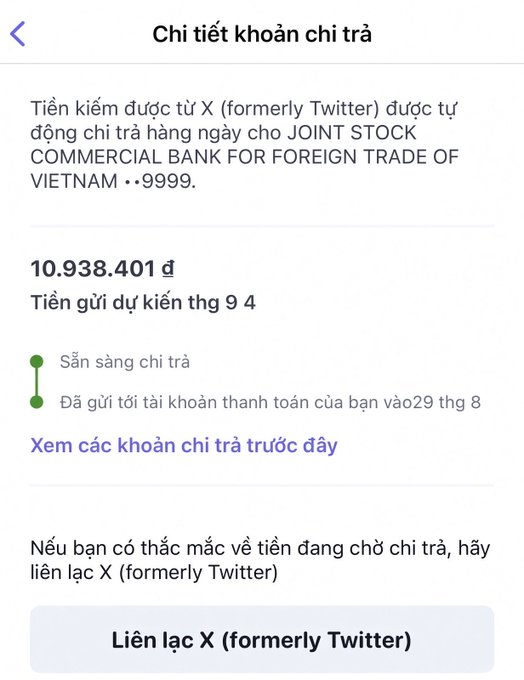 A Vietnamese language mobile app screen titled 'Chi tiết khoản chi trả' (Payment details) showing a pending payout of '10.938.401 đ' from X (formerly Twitter) to a bank account, with a 'Liên lạc X' button.