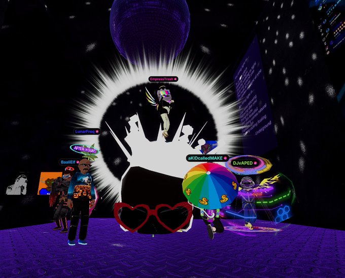 A virtual 3D environment with multiple avatars including usernames like EmpressTreah, LunarTracy, GTA4Mods, BaaiElf, aKIDcalledMAKE, and DJvAPED, featuring a central bright white silhouette and various decorative items.
