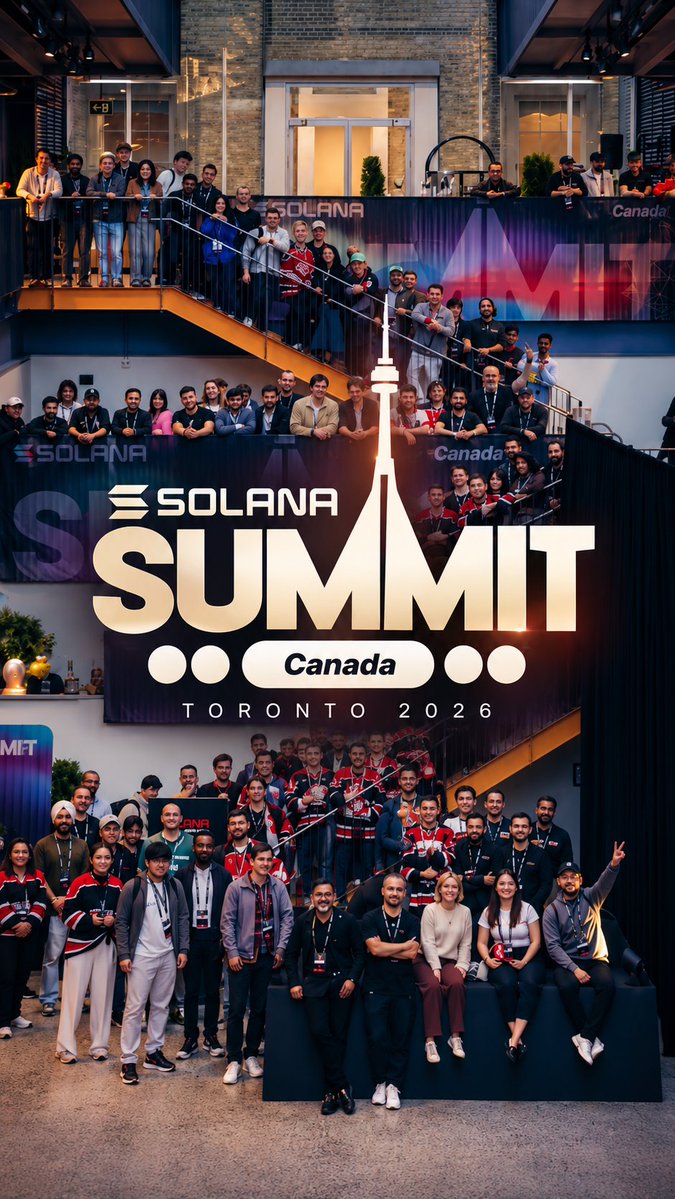 A promotional group photo for the 'SOLANA SUMMIT Canada TORONTO 2026' event, showing attendees posing on a multi-level staircase around a central CN Tower graphic.