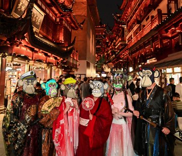A group of people in Bored Ape Yacht Club masks, dressed in traditional Chinese attire, gather in Shanghai's Yu Garden. This image directly visualizes the fantasy described in the post, showing "apes" in a historical Ming Dynasty-esque setting.