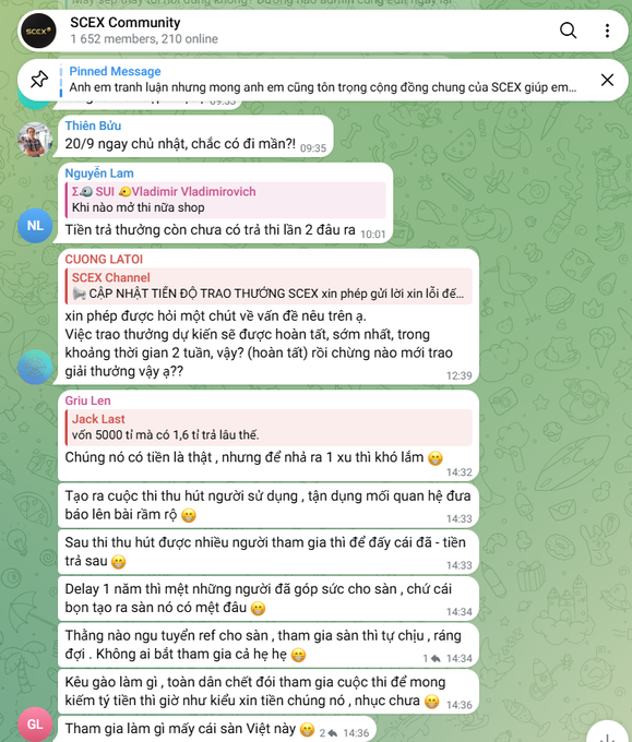 Screenshot of a Telegram chat titled 'SCEX Community' with 1,652 members, showing messages in Vietnamese discussing SCEX, cryptocurrency tokens, and upcoming events.