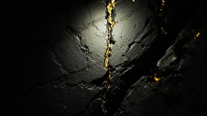 A close-up shows fractured black rock illuminated along golden seams, symbolizing dormant Bitcoin liquidity being unlocked. The post highlights $75.4M in Bitcoin sitting idle in Solana lending markets at 0.00459% yield, with 3.2% utilization, while a mainnet program routes capital into yield and identifies its providers.