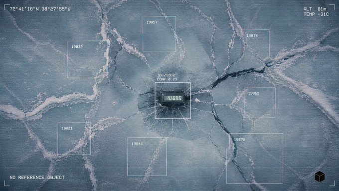 A heads-up display shows a cracked, icy terrain with coordinates "72°41'18\"N 38°27'55\"W", altitude "81m", and temperature "-31C", noting "NO REFERENCE OBJECT".