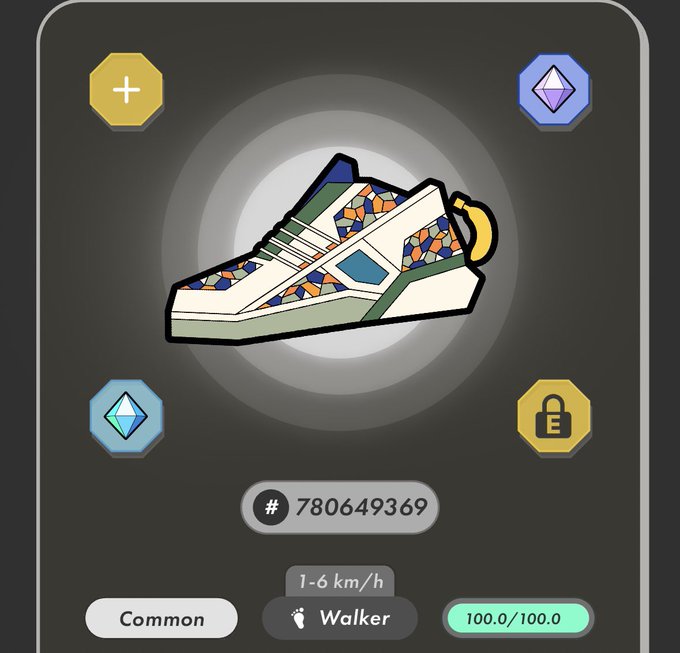 The image features a cartoon shoe with a banana keychain attached, as well as several other small objects scattered around the scene. The main focus of the image is a post that reads "明日からP国参戦！ MB3を4エナで拾っていく戦略です @yuni2073 さん教えてありがとう". The caption provides context to the image, suggesting that it is related to a post or message about an event happening on a specific day.