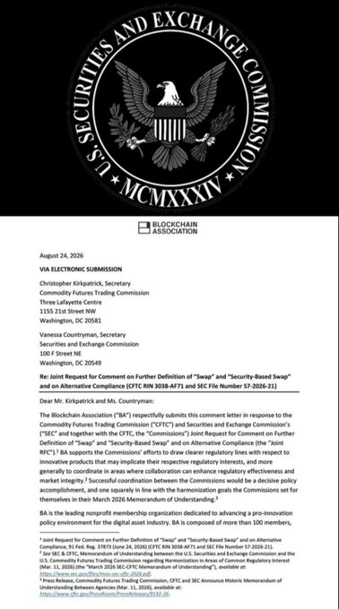 The image shows the official letterhead of the U.S. Securities and Exchange Commission (featuring the agency's eagle seal with "MCMXXXIV") alongside the Blockchain Association logo, dated August 24, 2026, and addressed to SEC Secretary Christopher Kirkpatrick and CFTC Secretary Vanessa Countryman, referencing Joint Request for Comment on Further Definition of "Swap" and "Security-Based Swap." The letter, signed by Blockchain Association Chief Policy Officer Summer Mersinger, urges the SEC and CFTC to coordinate on equity perpetuals ("Swaps") to bring the offshore market onshore—directly aligning with the post's message about advancing U.S. 24/7 markets through cross-agency collaboration.