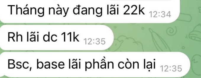 Vietnamese text messages discussing crypto profits: "Tháng này đang lãi 22k" (This month profiting 22k), "Rh lãi đc 11k" (Rh profits 11k), and "Bsc, base lãi phần còn lại" (Bsc, base profits the rest).