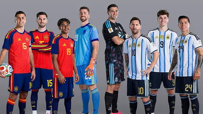 A promotional image showing soccer/football players from Spain and Argentina in their national team kits, featuring recognizable players including what appears to be Lionel Messi.
