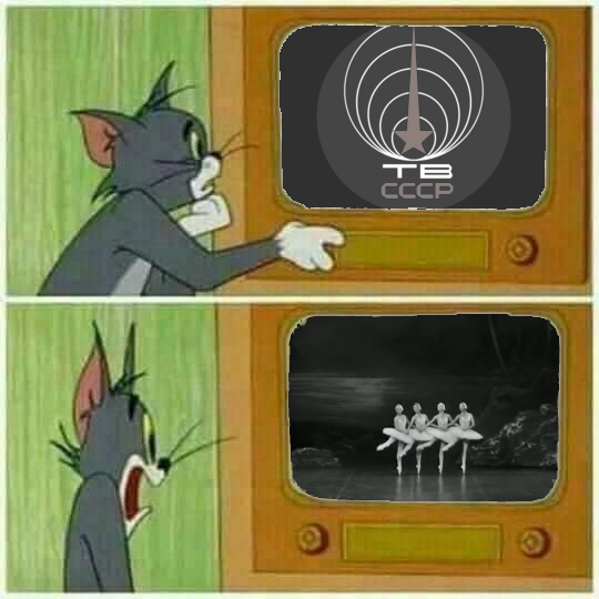 Tom from "Tom and Jerry" eagerly turns the TV dial from a Soviet "ТВ СССР" test pattern to a black-and-white ballet broadcast, his expression shifting from anticipation to delighted surprise.

The meme uses Tom's excited reaction to illustrate the post's message: lurking (lurking = "눈팅") brings no value, but actively engaging—much like Tom's eager choice to watch something interesting—creates opportunities for connection and growth.