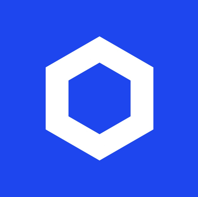 A white hexagonal Chainlink logo centered on a bright blue background, representing the blockchain oracle network mentioned in the announcement of Metric DEX integrating Chainlink Data Streams for its price feeds.