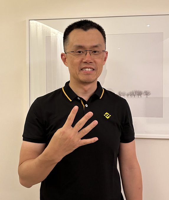 Eric Chen, founder of Injective, raises four fingers to signal the roughly four-hour countdown until the Meridian Mainnet Upgrade, a major chain upgrade enabling RWA, tokenized securities, and privacy features for $INJ.