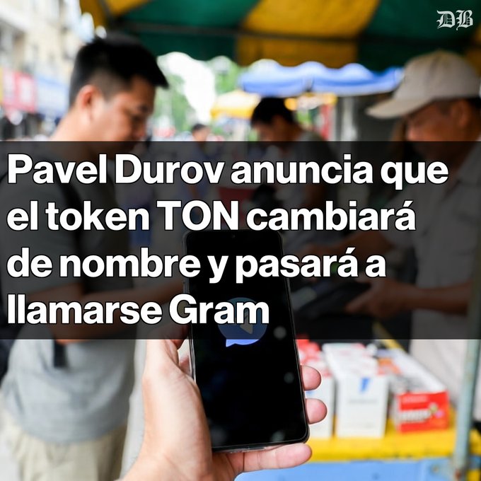 The image shows a person holding up their phone, which has an app icon displayed on its screen. The app icon reads "Make TON Great Again", indicating that the user's phone is set to a specific mode or feature related to the app. This setting allows the user to easily share the app with others by simply showing them the icon. The image also includes text in Spanish, which might be related to the post about the app named "Make TON Great Again".