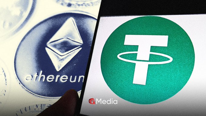 The image features a hand holding a cell phone, with the screen of the phone displaying an overlay of two logos - one representing Bitcoin and the other representing Etherium. The Bitcoin logo is blue and white, while the Etherium logo is green and white. The text "ETH 一度下探至 1504 美元附近。USDT 以 187034 亿美元市值短时超越 ETH" is also present in the image. The overlay of these logos suggests a connection between Bitcoin and Etherium, possibly indicating that Etherium is being used as an alternative or complementary currency for Bitcoin transactions.