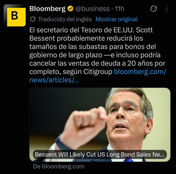 A Spanish-language Bloomberg tweet by @business stating that US Treasury Secretary Scott Bessent will likely reduce sizes of long-term government bond auctions and could cancel 20-year debt sales entirely according to Citigroup, featuring an image of Bessent with the headline 'Bessent Will Likely Cut US Long Bond Sales Ne...'.