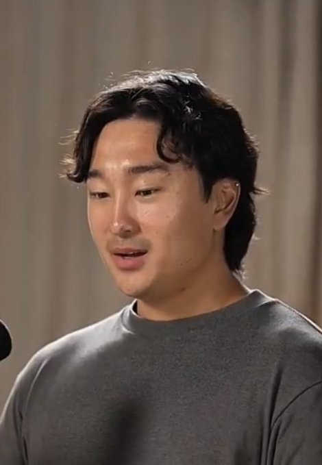 Se Yong, founder of FOMO, discusses the platform's targeted fundraising strategy aimed at top crypto figures, as shown in this interview clip where he appears to be speaking. His remarks highlight the strategic outreach to influential traders and voices in the crypto space, with notable investors like Orangie and Rowdy backing FOMO early on.