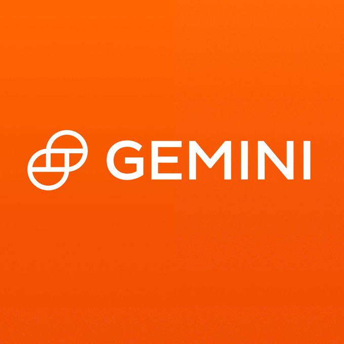The image displays the orange Gemini logo with its interlocking circular emblem next to the white "GEMINI" wordmark. It visually brands the post announcing that Gemini significantly increased its Bitcoin treasury holdings to 5,528 BTC (worth $324M), with 80% borrowed from the Winklevoss twins and 1,689 BTC added in Q2.