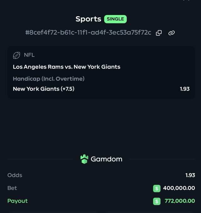A sports betting slip on Gamdom shows a $400,000 single bet on the New York Giants (+7.5) against the Los Angeles Rams at 1.93 odds, yielding a potential payout of $772,000.
