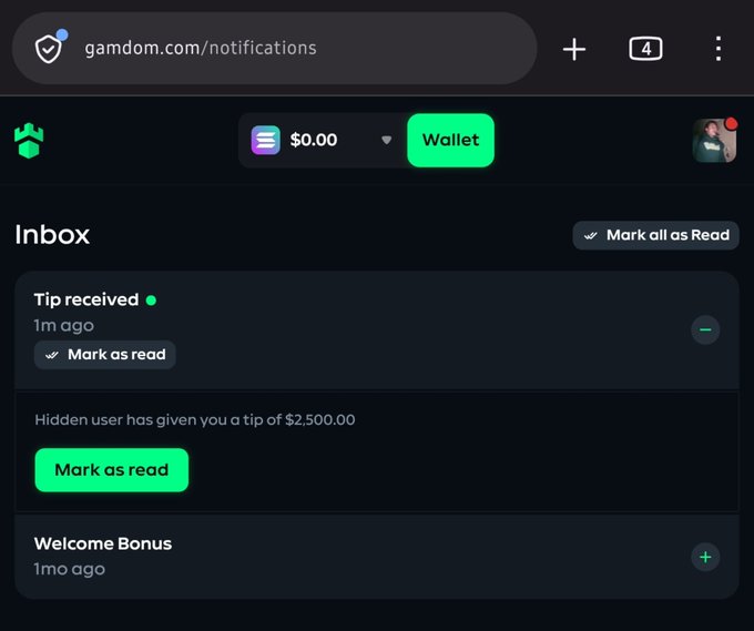 A user shares their inbox from gamdom.com/notifications showing a $2,500.00 tip from a hidden user, thanking SteveWillDoIt and KingAdukes for the generous gift. The notification, received 1 minute ago, likely prompted the grateful post expressing love for Henry.