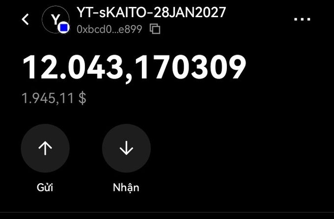 A cryptocurrency wallet screenshot displays a balance of "12.043,170309" tokens worth "$1,945.11" for the account "YT-sKAITO-28JAN2027," showing the tangible earnings referenced in the post about using gKaito as a simple way to earn crypto.