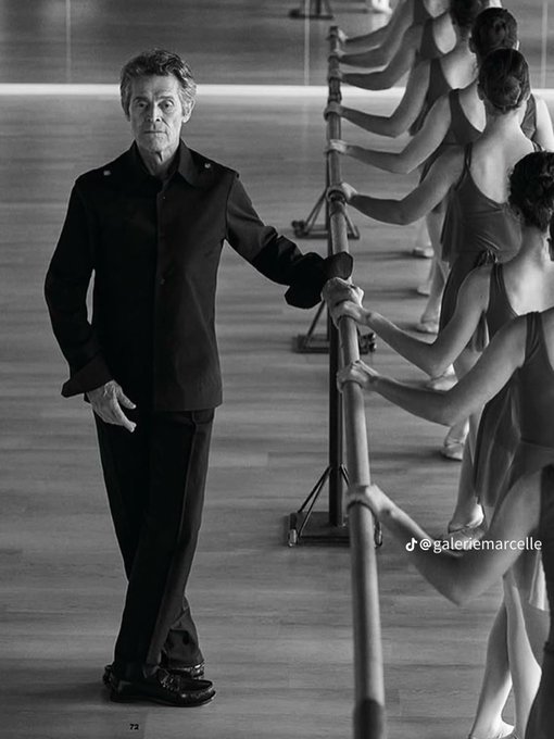 The image features an older man standing next to a group of dancers wearing ballet outfits, with their arms extended outwards as if they are performing or practicing dance moves together. The photo has been edited to include text that reads "$HYPE dumped quite a bit yesterday but somehow flipped $SOL again easyyy". This suggests that the image may have been altered for some reason, possibly to create an interesting visual effect or to convey a message related to the dancers and their performance.

The man in the picture is dressed in a suit, which contrasts with the dancers' attire of ballet outfits. The presence of both the man and the dancers creates a unique juxtaposition between different styles and eras within the context of dance.