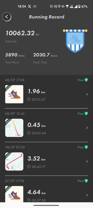 A 'Running Record' app summary screen displaying total stats of 10062.32 km over 5890 runs and 2030.7 hours, with a recent activity log showing runs dated 08/07 and 07/07 ranging from 0.45 km to 4.64 km, all marked as 'Pass'.