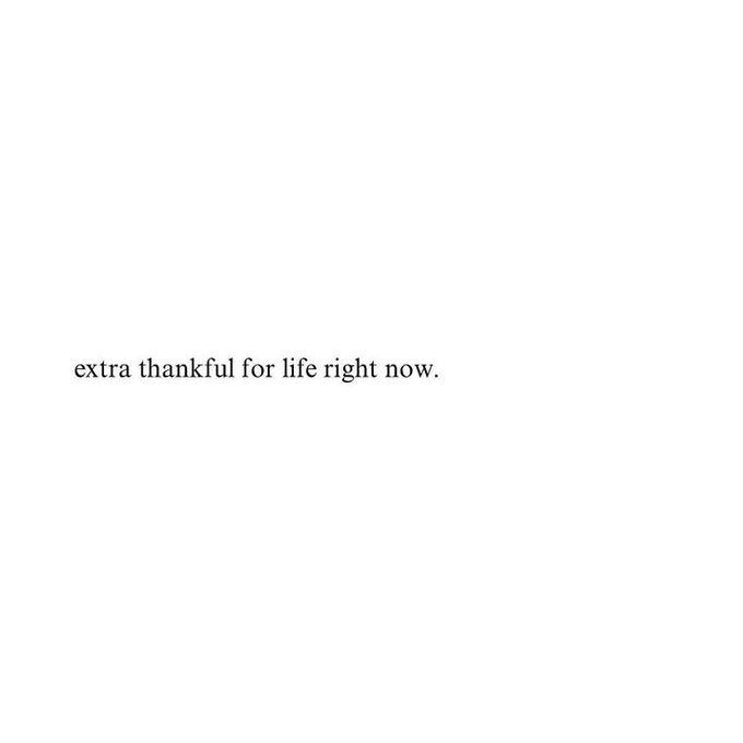A plain white image displays the handwritten-style text "extra thankful for life right now." The minimalist message of gratitude complements the post's positive, grateful Friday morning sentiment as the author expresses appreciation while looking forward to a profitable day of trading.