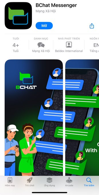 An App Store listing for 'BChat Messenger' by 'Mạng Xã Hội', showing screenshots of the messaging app interface with chat bubbles and user avatars.