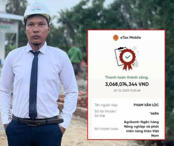 A man in a white shirt, tie, and hard hat stands next to an overlaid eTax Mobile payment confirmation receipt for 3,068,074,344 VND made by Phạm Văn Lộc.