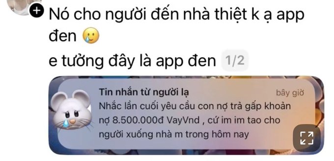 A Vietnamese social media post reads: "Nó cho người đến nhà thiệt k ạ app đen" with a sweating emoji and "e tưởng đây là app đen 1/2". A notification shown below reads: "Tin nhắn từ người lạ" stating a debt collection demand to repay 8,500,000đ (VayVnd) or face someone showing up at the borrower's home.