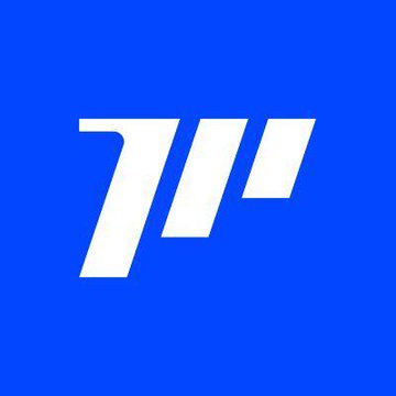 A blue background displays a stylized white '7' logo resembling quotation marks.