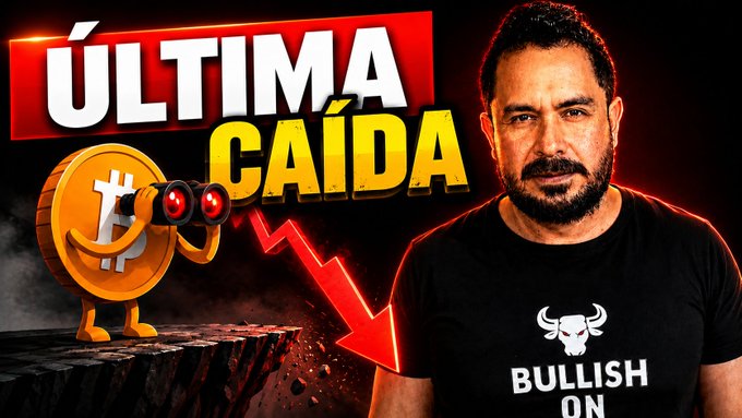A bearded man wearing a black "BULLISH ON" t-shirt stands beside a Bitcoin coin character with binoculars, alongside bold text reading "ÚLTIMA CAÍDA" and a downward red arrow, visually reinforcing the post's prediction of Bitcoin's final bearish-phase drop toward $61,000 before a potential reversal.