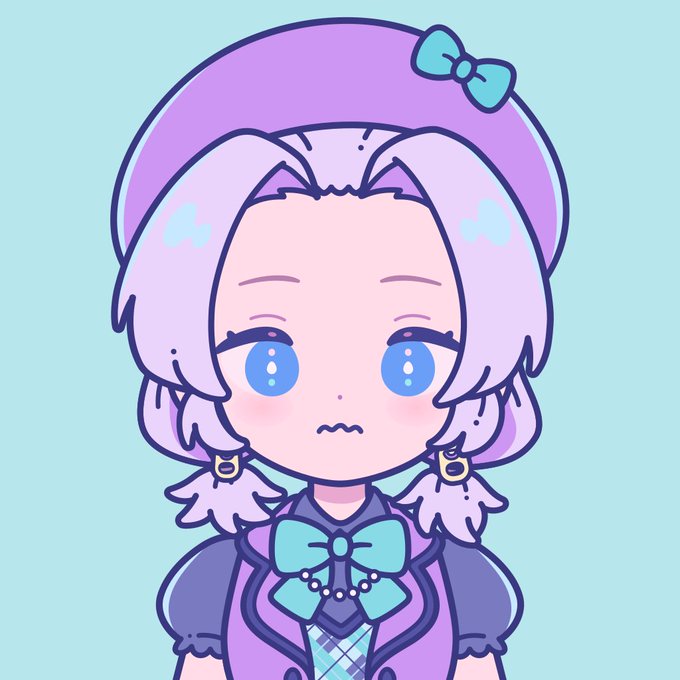 An anime-style chibi illustration of a pale-skinned girl with light purple hair, blue eyes, and a purple beret with a teal bow. She wears a purple outfit with a matching teal bow, gold hoop earrings, and a pearl necklace against a light teal background.