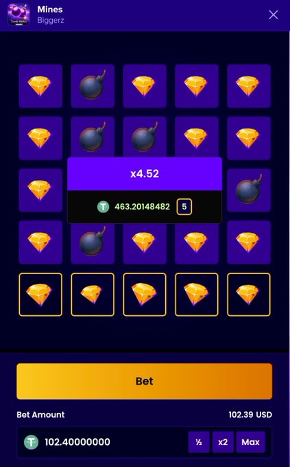 A screenshot from the Biggerz "Mines" game displays a 5x5 grid of diamonds and bombs with a current multiplier of x4.52 and a payout of 463.20148482 T (approximately 102.39 USD) on a 102.40000000 T bet, illustrating the poster's claim of reliable wins on the platform.