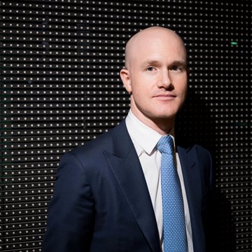 This image shows Coinbase CEO Brian Armstrong, who is quoted in the post as warning Congress to pass the CLARITY Act or risk Coinbase moving its business offshore.