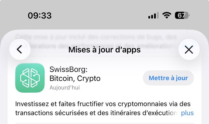 A smartphone screenshot showing an App Store update notification in French for the 'SwissBorg: Bitcoin, Crypto' app, with a blue 'Mettre à jour' (Update) button visible at 09:33 with 67% battery.