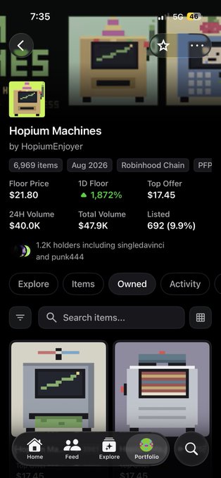 A mobile screenshot displays the "Hopium Machines" NFT collection on Robinhood Chain, showing 6,969 items with a floor price of $21.80 and 1.2K holders including singledavinci. The pixelated machine NFTs in the image align with the post's reference to a "tek" (tech) "gud copymint," likely referencing a notable buyer or collection associated with the collection's popularity.