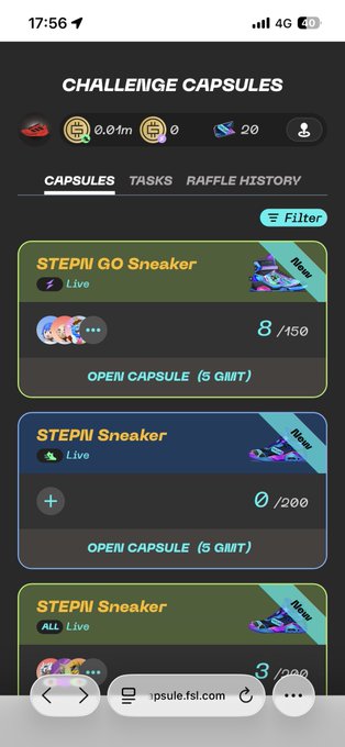 スキップしてください image of a sports app with the text "Challenge Capsules" above the home screen.
