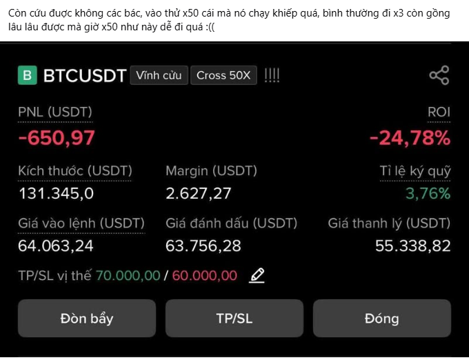 A trading interface screenshot for BTCUSDT perpetual cross 50X position showing a PNL of -650.97 USDT (-24.78% ROI) on a 131,345.0 USDT size position, with Vietnamese text at the top discussing Bitcoin price resistance and stops.