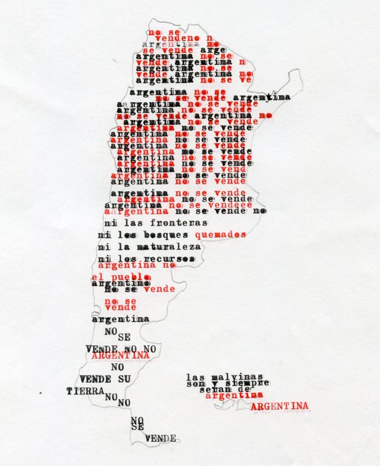 A hand-stamped artwork on paper displays the outline of Argentina filled with repeated phrases in red and black ink, predominantly "argentina no se vende" (Argentina is not for sale), along with messages like "ni las fronteras, ni los bosques quemadas, ni la naturaleza, ni los recursos, el pueblo" and "las malvinas son y siempre serán de argentina." The composition ties directly to the cited NFT piece "argentina no se vende" by @BosqueGracias on @objktcom, visually echoing its political statement against the sale of Argentine land, borders, and resources.