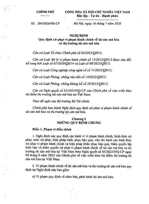The image shows the first page of Vietnamese government Decree No. 284/2026/ND-CP, issued on July 16, 2026, titled "Decree on administrative penalties for digital asset and virtual asset market violations," outlining penalties for offenses related to digital/virtual assets. It relates to the post by illustrating the increasing regulatory framework around crypto in Vietnam, reflecting the user's concern that such regulations may compromise the decentralized nature of the market as it matures.