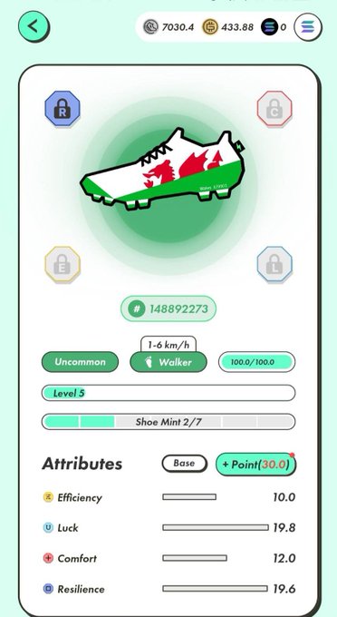 The image shows a phone screen with an app icon, which appears to be a soccer shoe. The app has a green background and white text that reads "Shoe Mist/Point/2021". The app also displays various attributes such as efficiency, luck, comfort, and confidence.